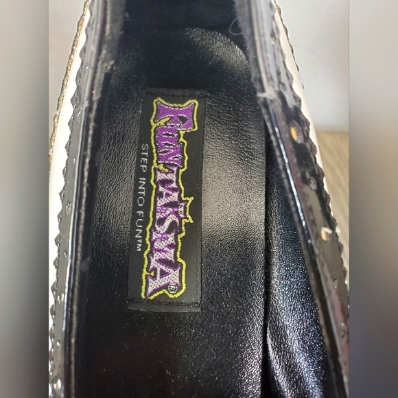FUNTASMA size 9 black and white  Mary jane. - Picture 3 of 7